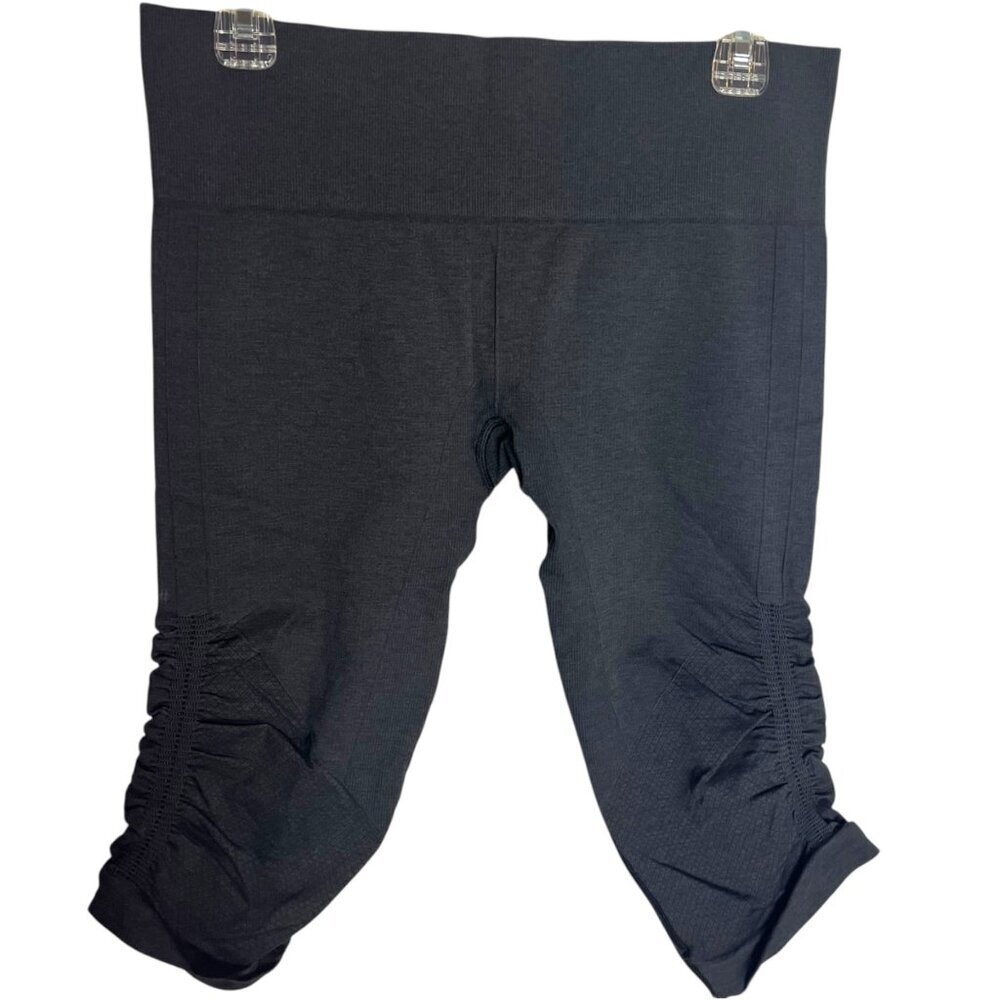 Lululemon Women's 10 In The Flow Crop Leggings Solid Charcoal‎ Scrunch Yoga